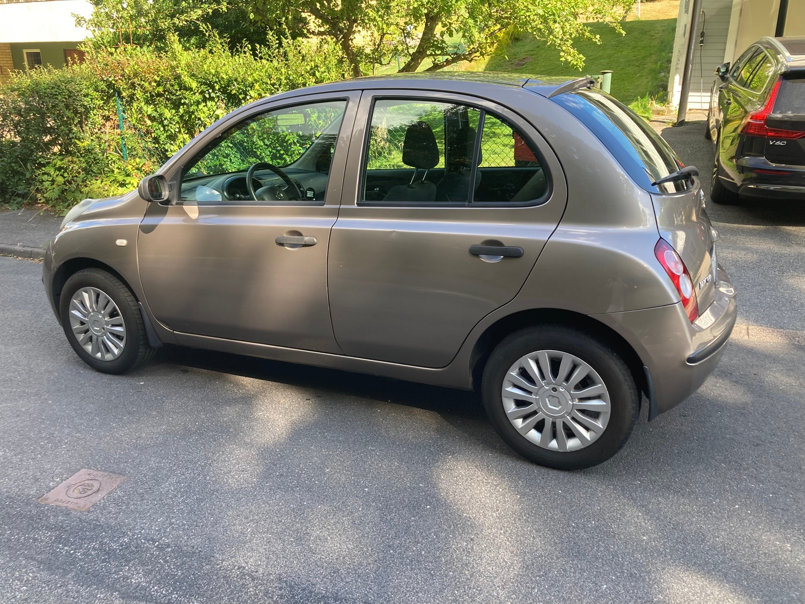 Nissan Micra 5-dörrar 1.2 Manuell 2007, bild 2/5