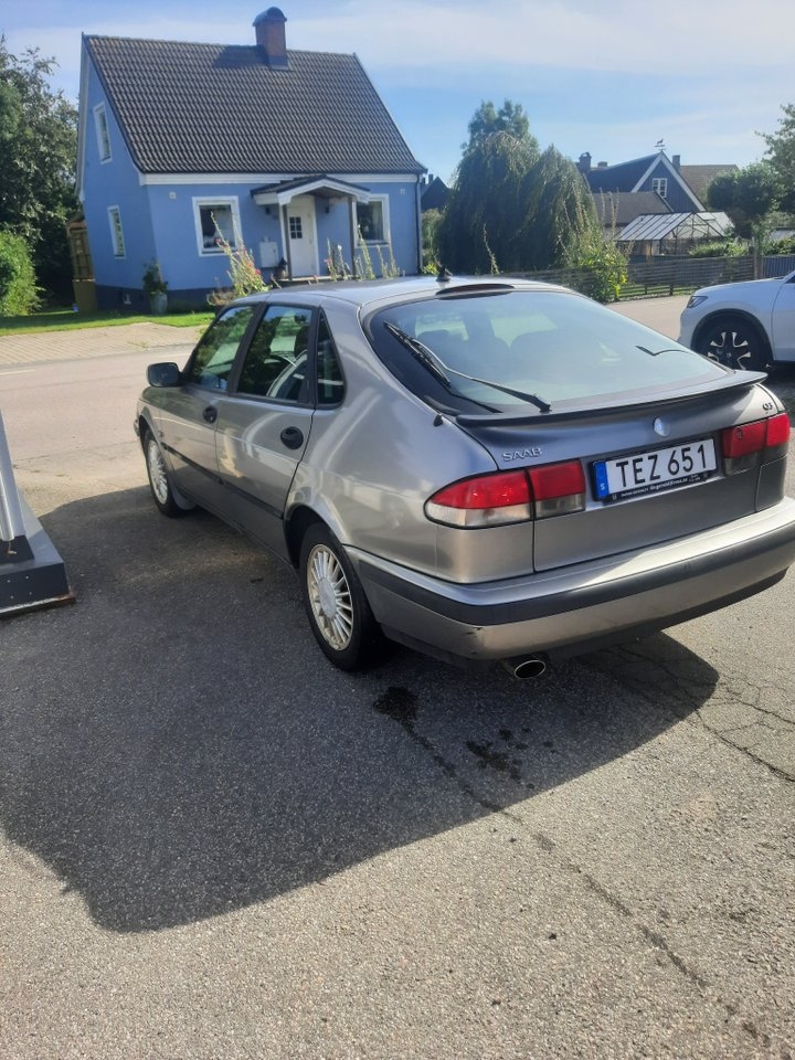 Saab 9-3 5-dörrar 2.0 T 2002, bild 3/10