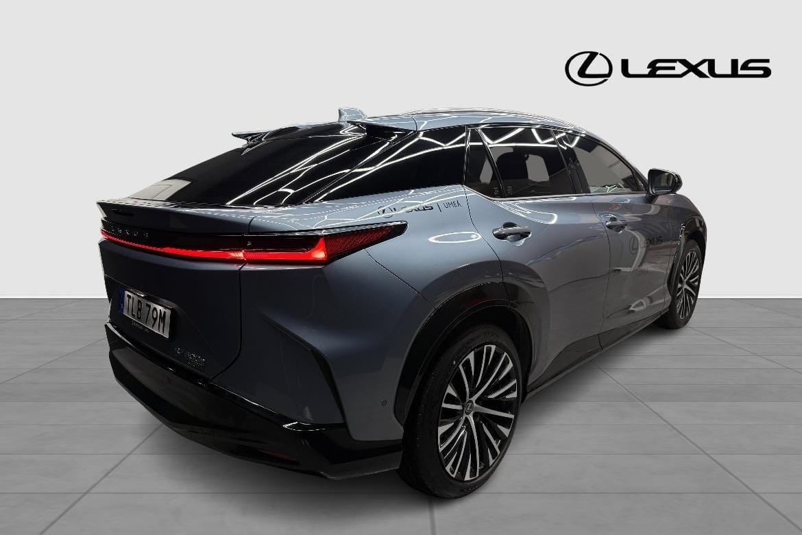 Lexus RZ 300e STBW LUXURY DRAG V-HJUL 2026, kuva 5/10