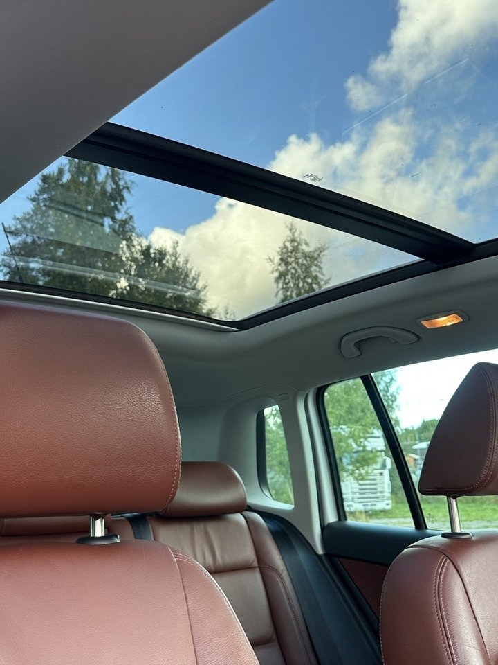 Volkswagen Tiguan 2010, bild 7/9