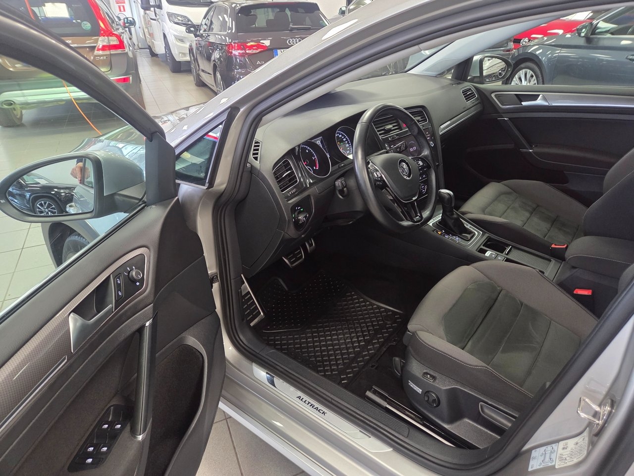 Volkswagen Golf 2020, bild 2/25