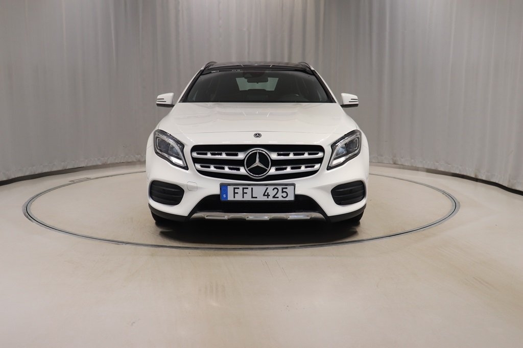 Mercedes-Benz GLA 180d 109hk AMG Automat 2018, bild 2/10