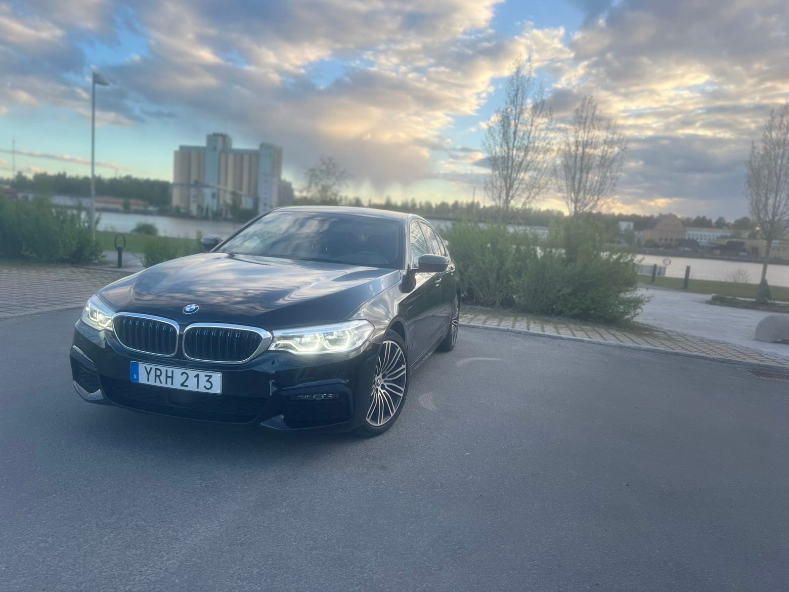 BMW 530 e iPerformance Sedan Steptronic 2019, kuva 2/8