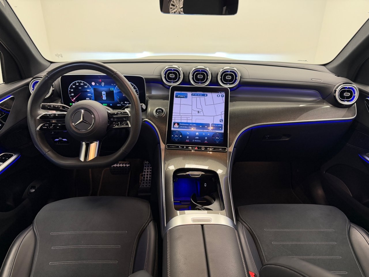 Mercedes-Benz GLC 2023, kuva 7/25