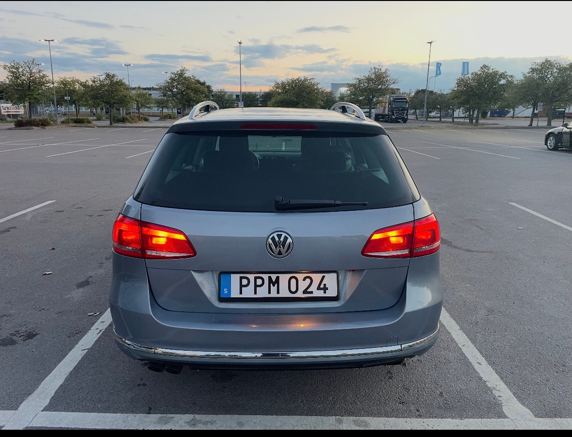 Volkswagen Passat 2011, bild 3/4