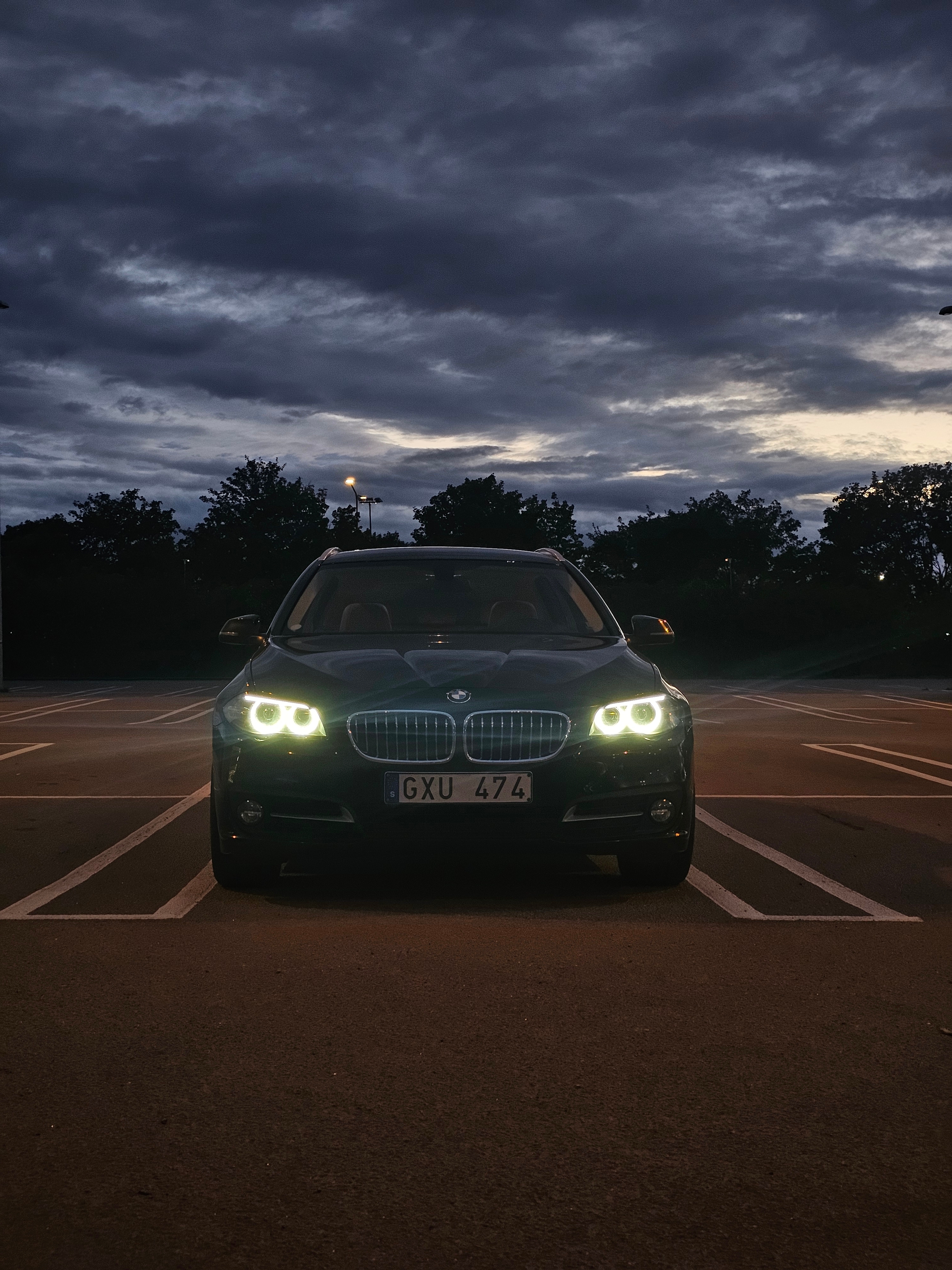 BMW 520 d Touring Steptronic 2014, bild 2/13