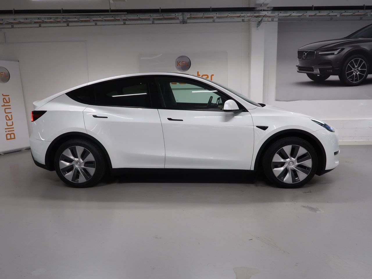 Tesla Model Y 2024, bild 7/10