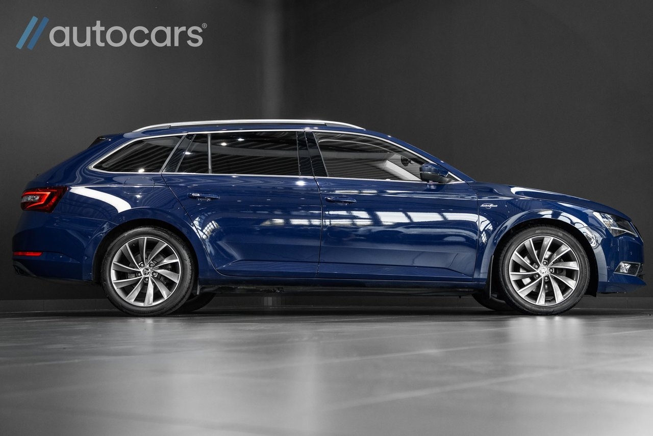 Skoda Superb 190hk 4x4 L&K Business 2018, bild 2/10