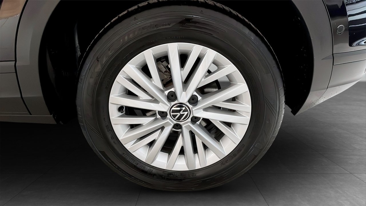 Volkswagen T-Roc TSI 150 DSG 2023, photo 6/10