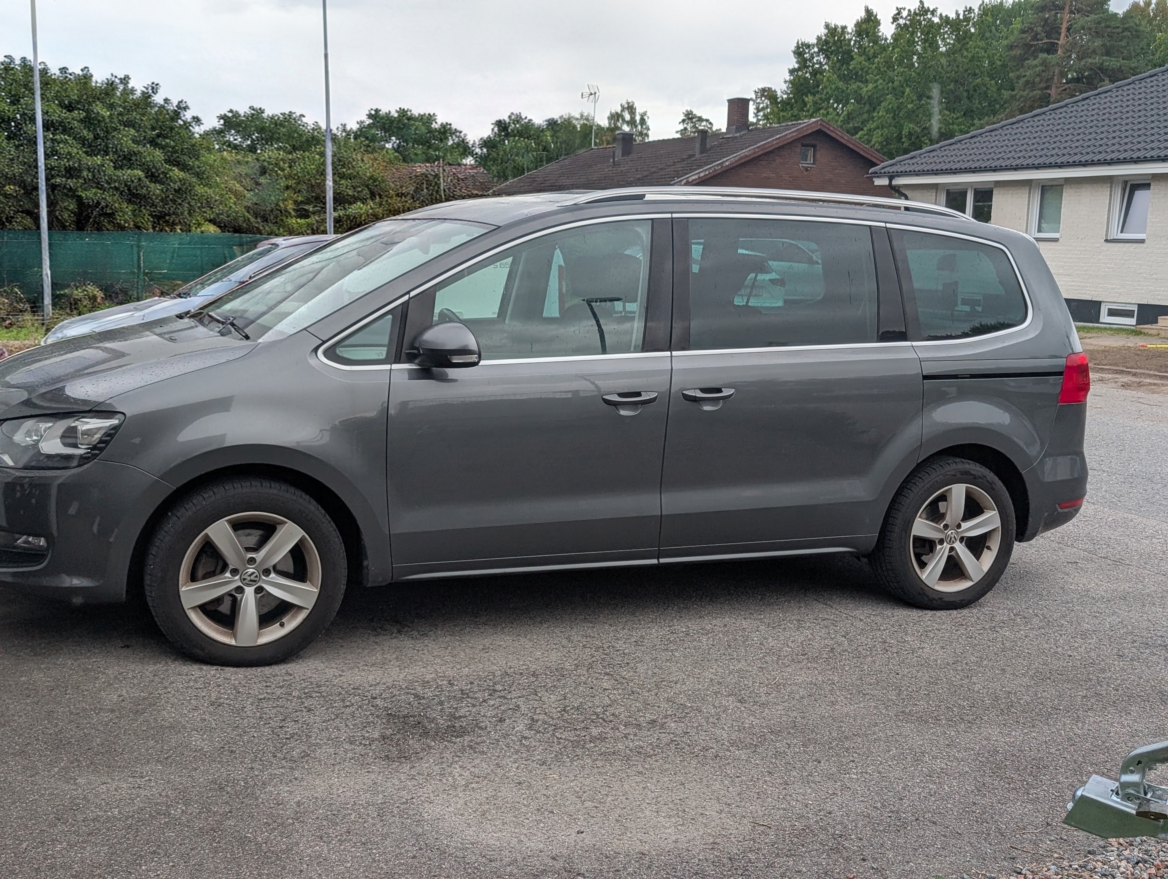 Volkswagen Sharan 2015, bild 2/6