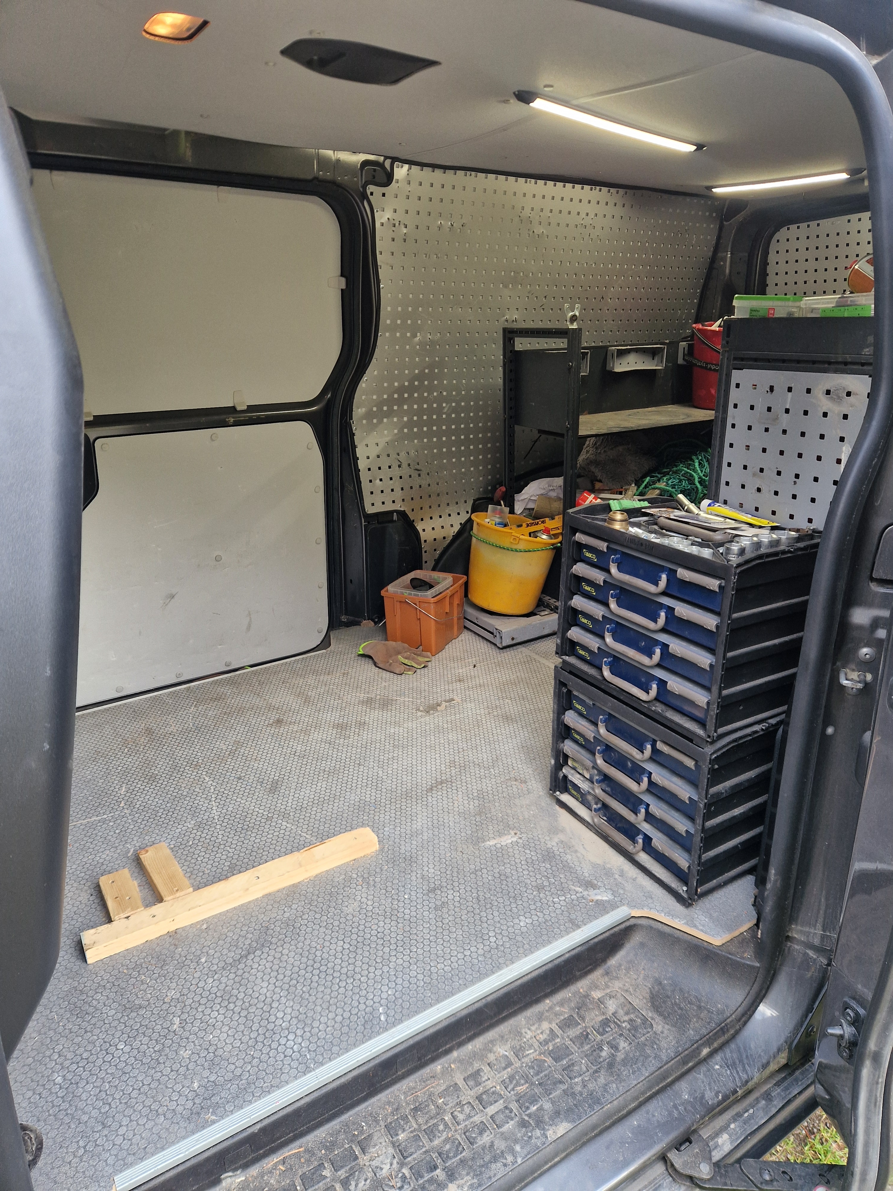 Toyota Proace 2.0 D-4D Automatisk 2020, bild 5/8