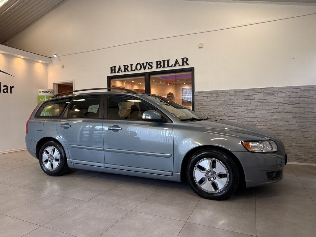 Volvo V50 D2 Momentum 115 hk /Dragkrok 2011, bild 4/10