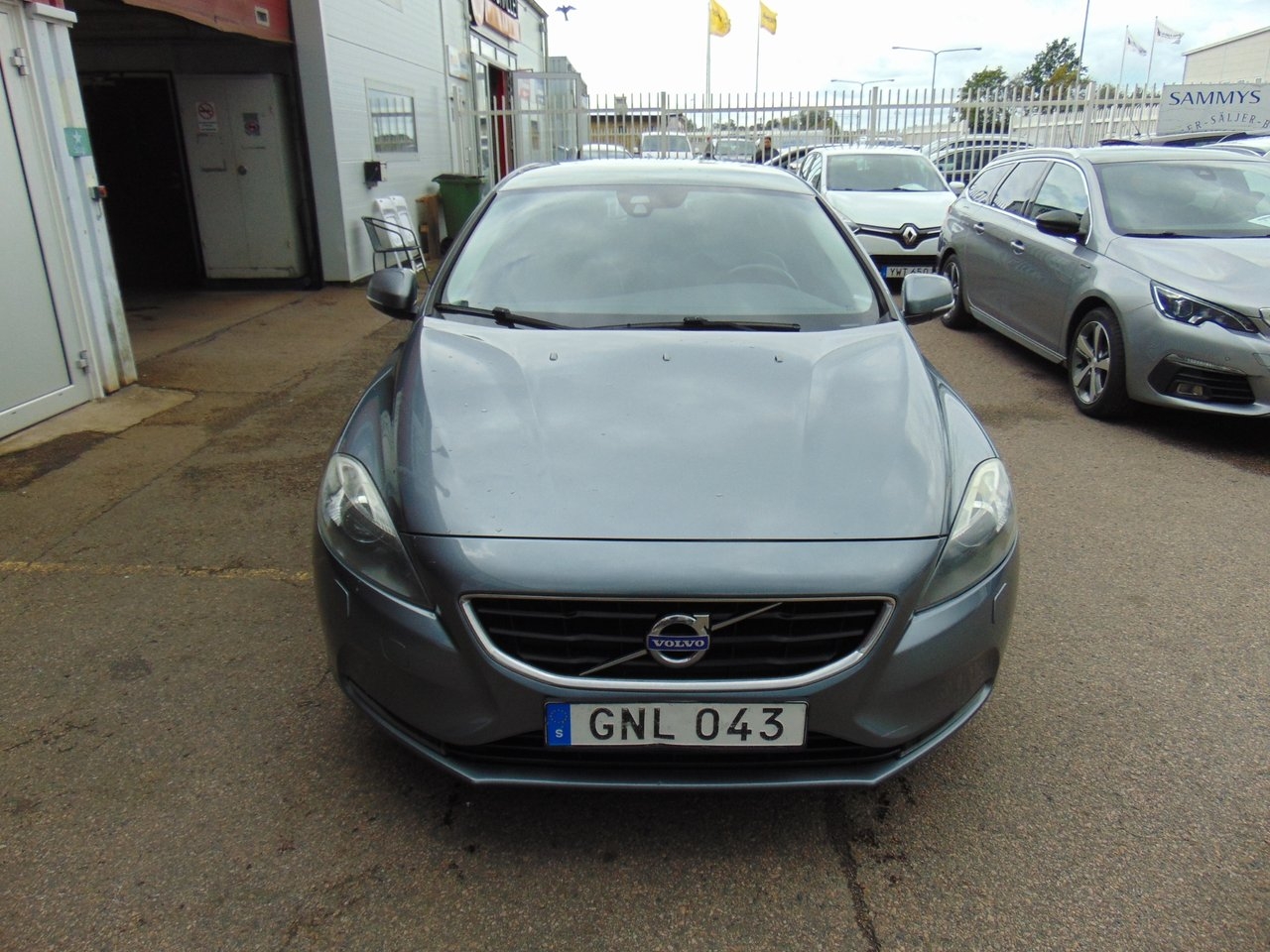 Volvo V40 2015, photo 3/10