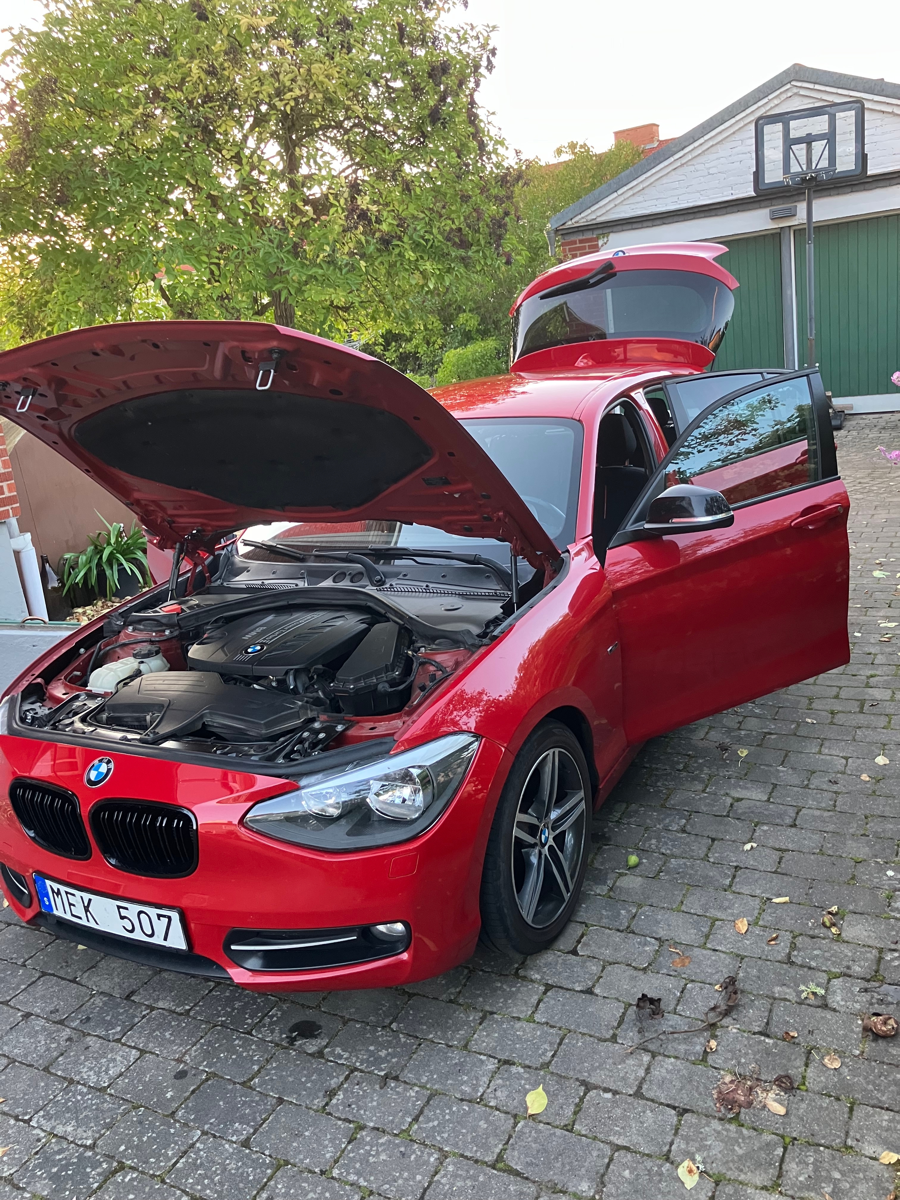 BMW 118 d 5-dörrars Steptronic 2012, bild 7/8