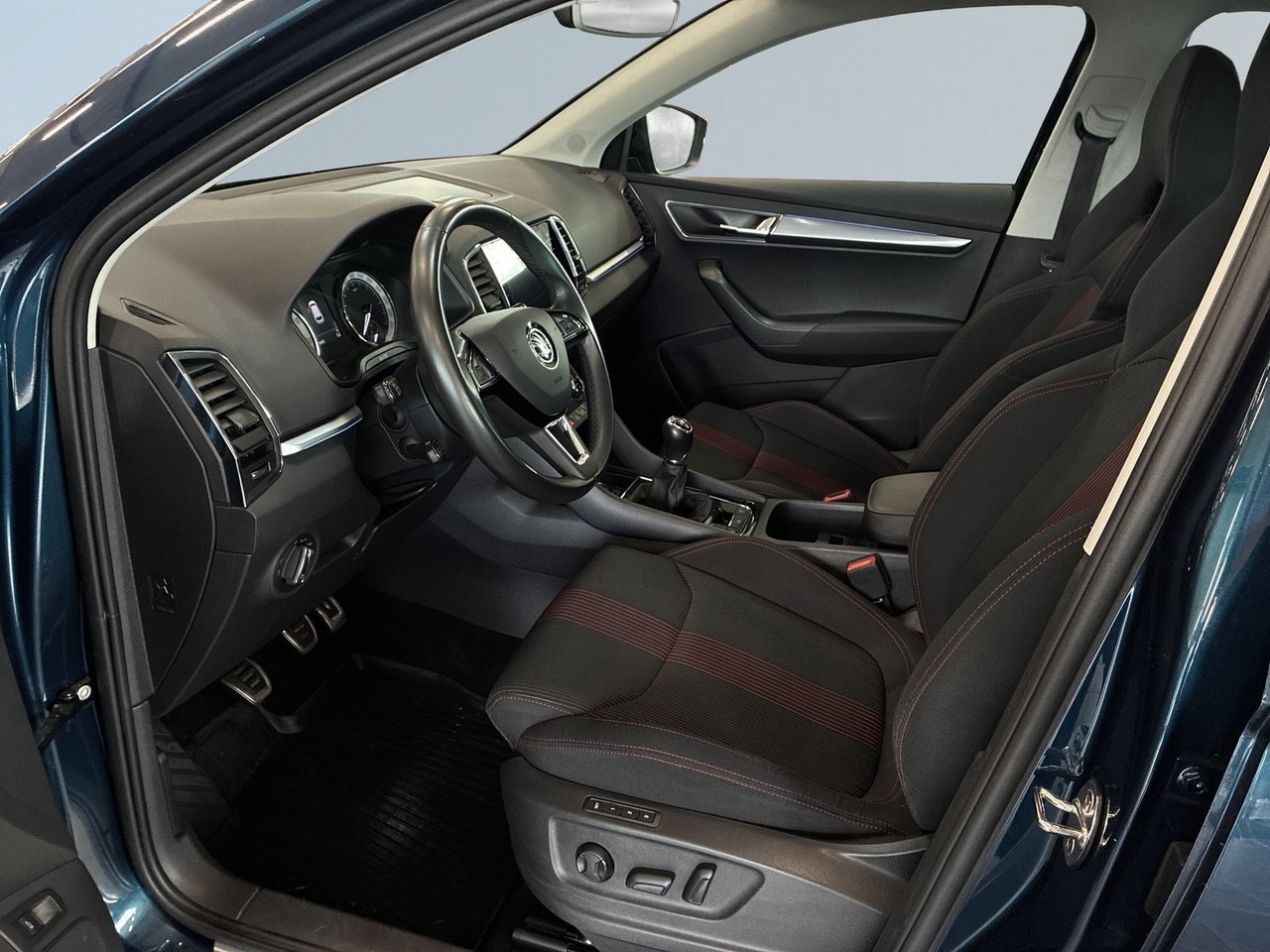 Skoda Karoq 2020, bild 7/10