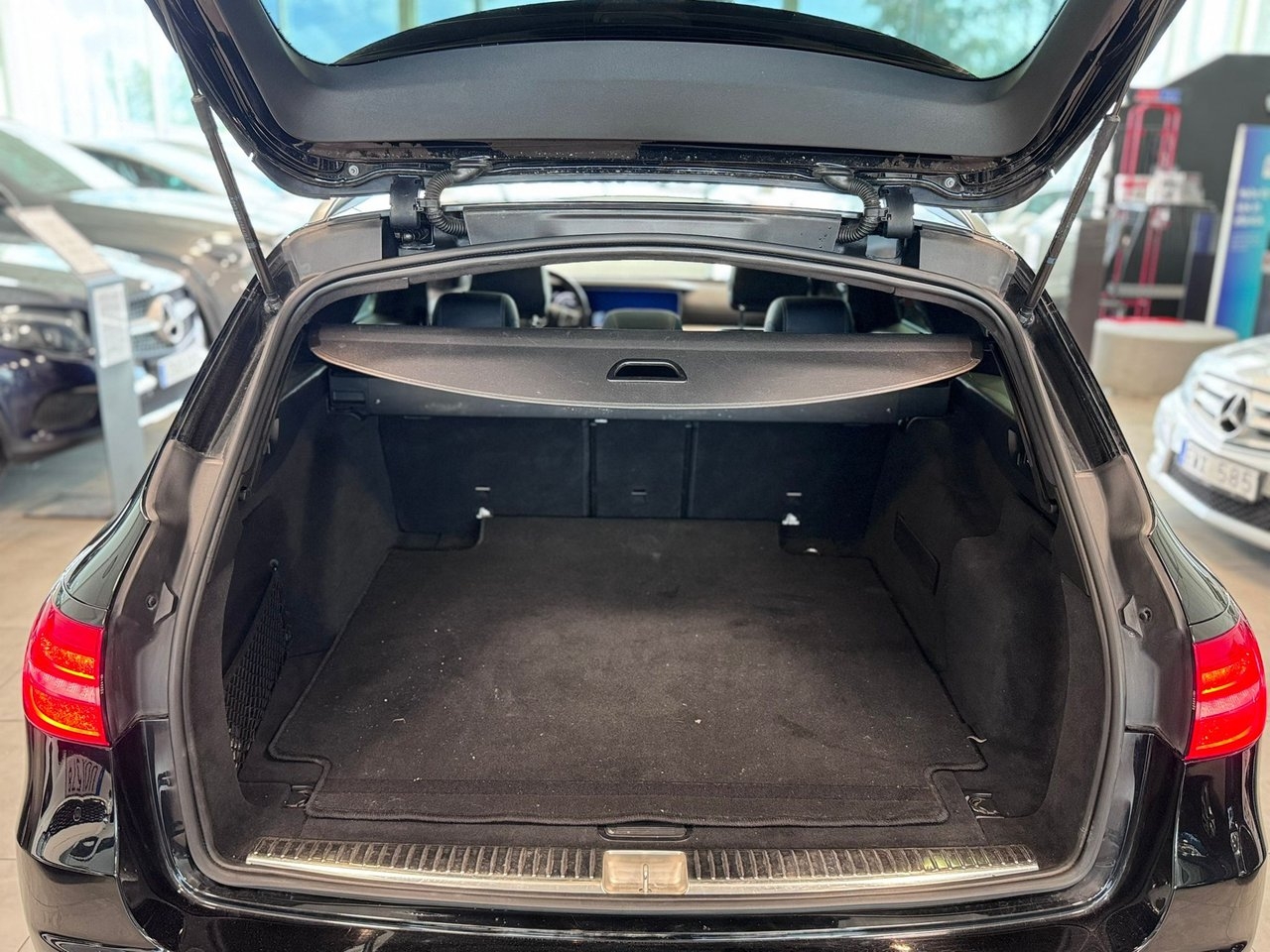 Mercedes-Benz E 2017, bild 7/10