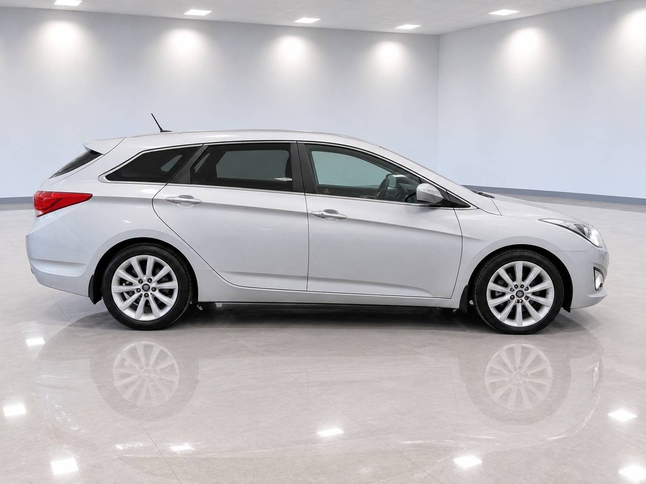 Hyundai i40 cw 1.7 CRDi Business Euro 5 2013, bild 4/7