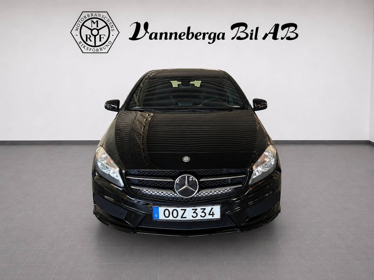 Mercedes-Benz A 180 AMG Line Euro 6 2014, bild 2/6