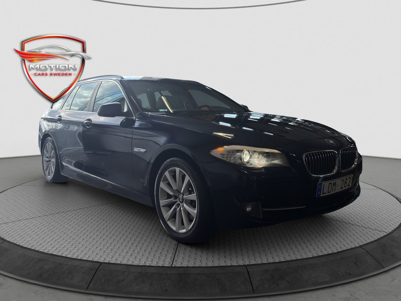 BMW 528 2011, kuva 3/10
