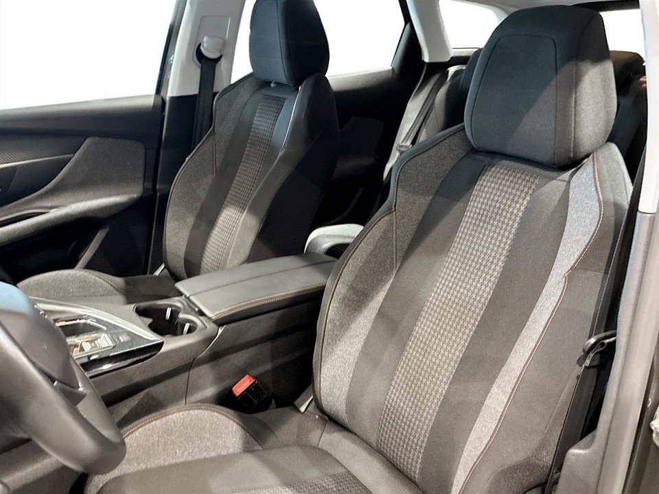 Peugeot 3008 2019, kuva 5/10