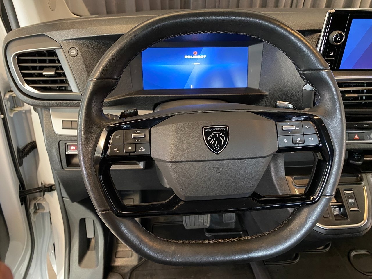Peugeot e-Expert L3 Plus 2025, bild 7/10