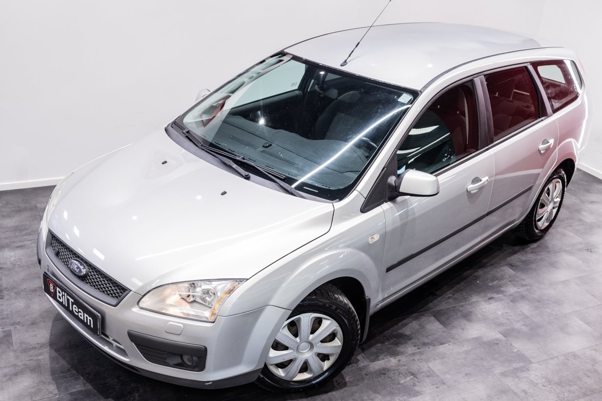 Ford Focus Kombi 1.8 Flexifuel Euro 4 2007, bild 4/10