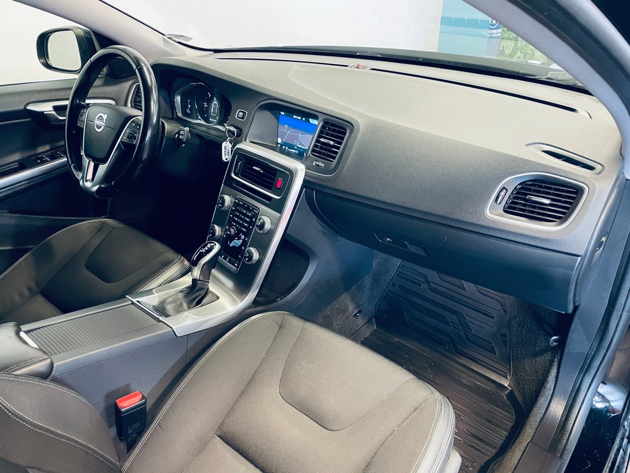 Volvo V60 2017, bild 7/10