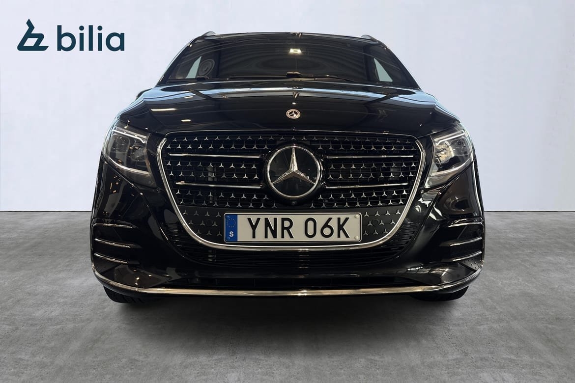 Mercedes-Benz V 300d 4Matic 2026, photo 2/10