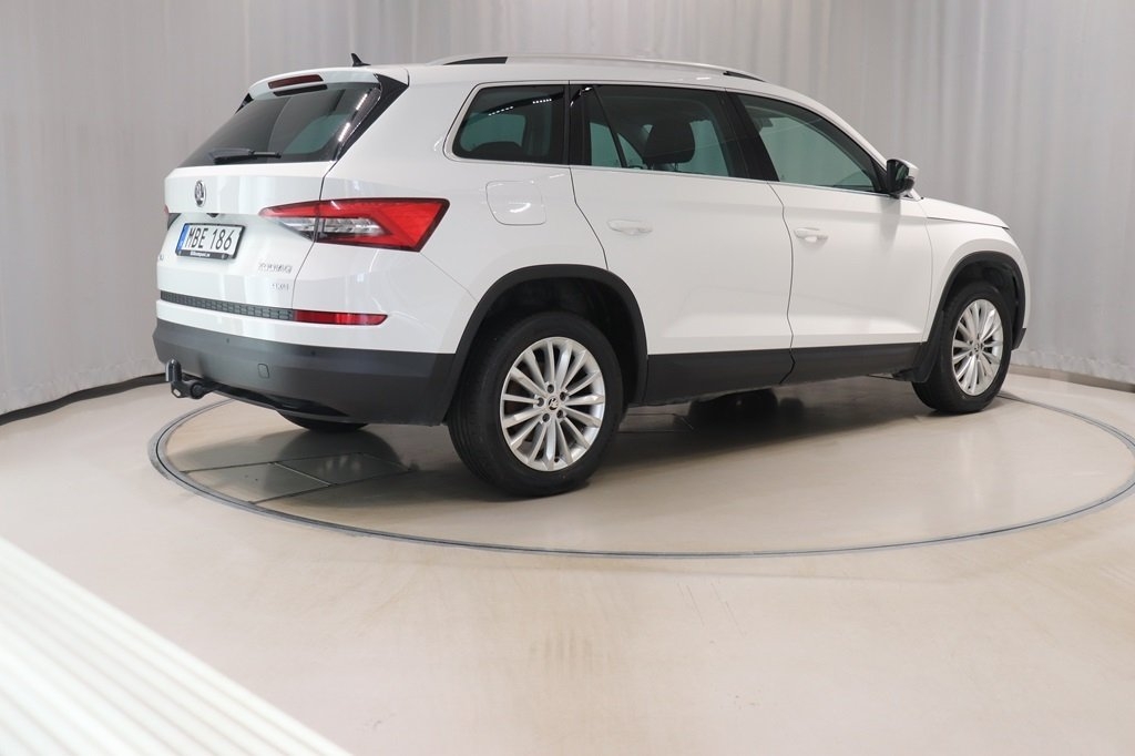 Skoda Kodiaq 2017, photo 4/10