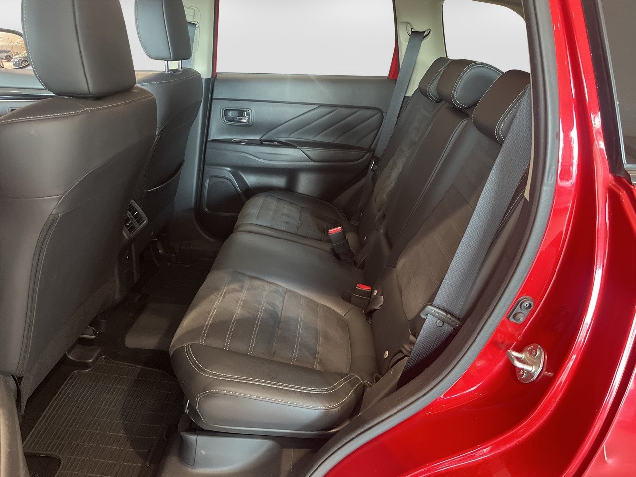 Mitsubishi Outlander 2019, bild 7/10