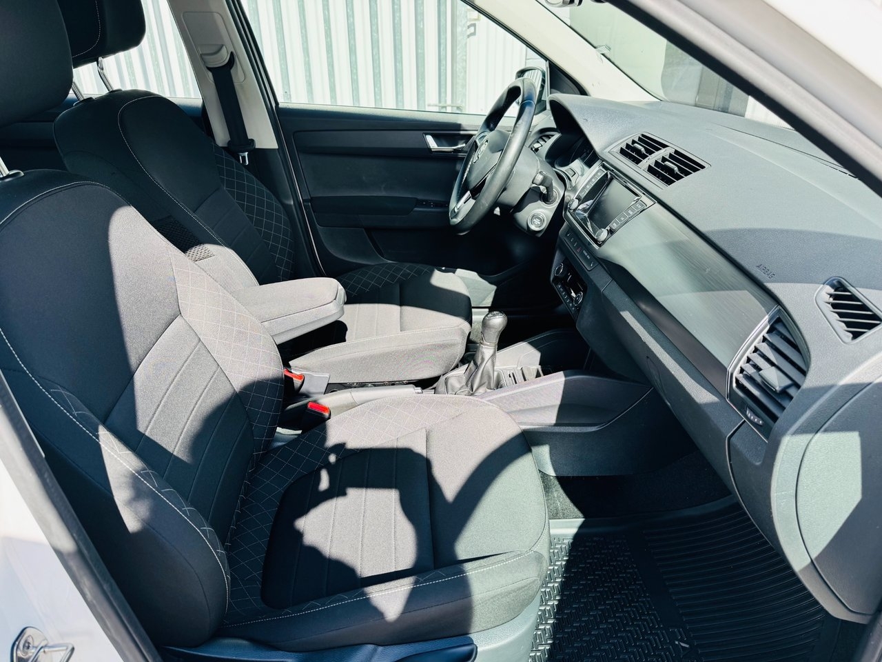 Skoda Fabia 1.0 TSI 95HK COMBI STYLE 2018, bild 5/10
