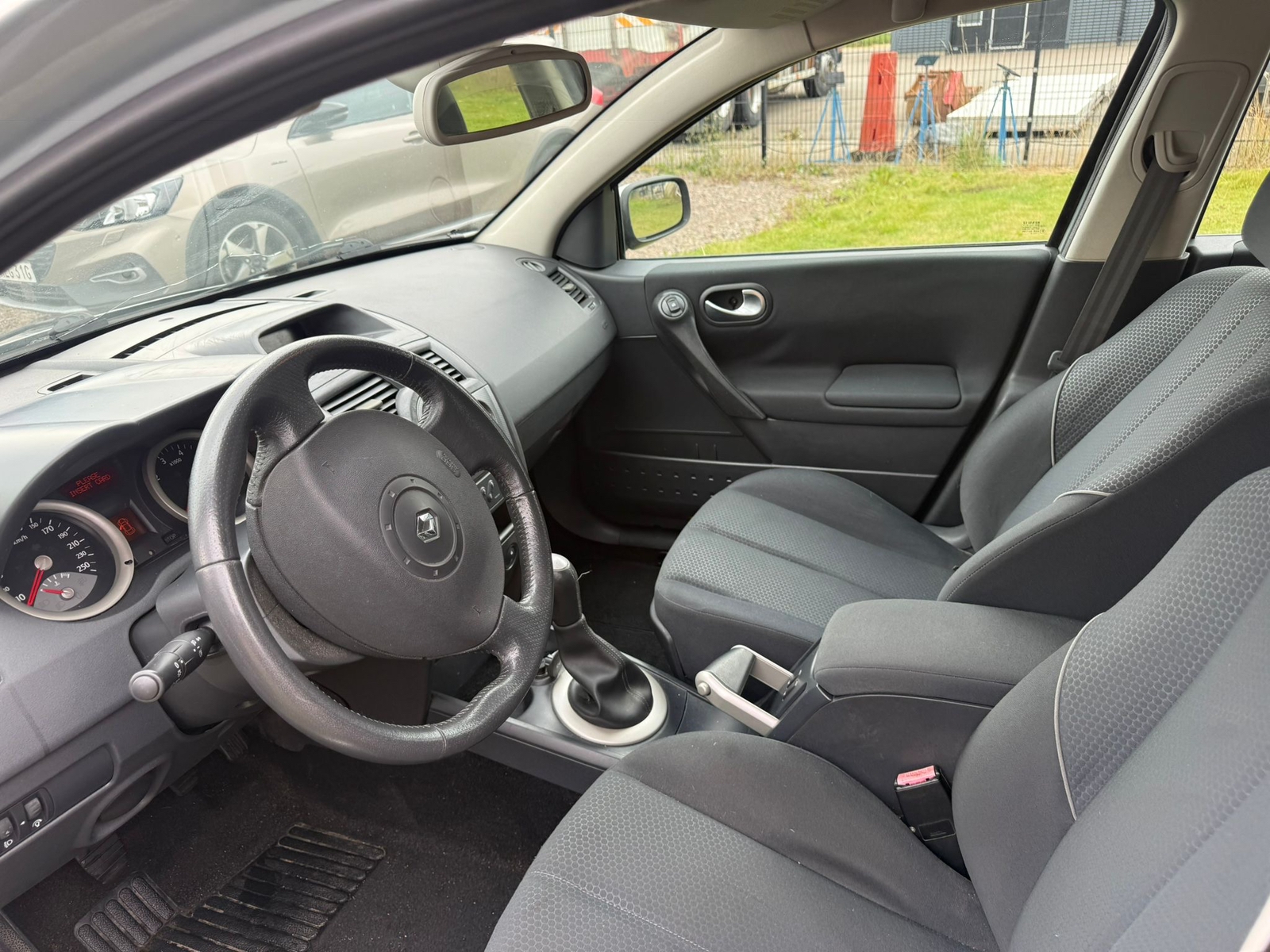 Renault Megane II Grandtour 1.6 Manuell 2004, photo 4/5