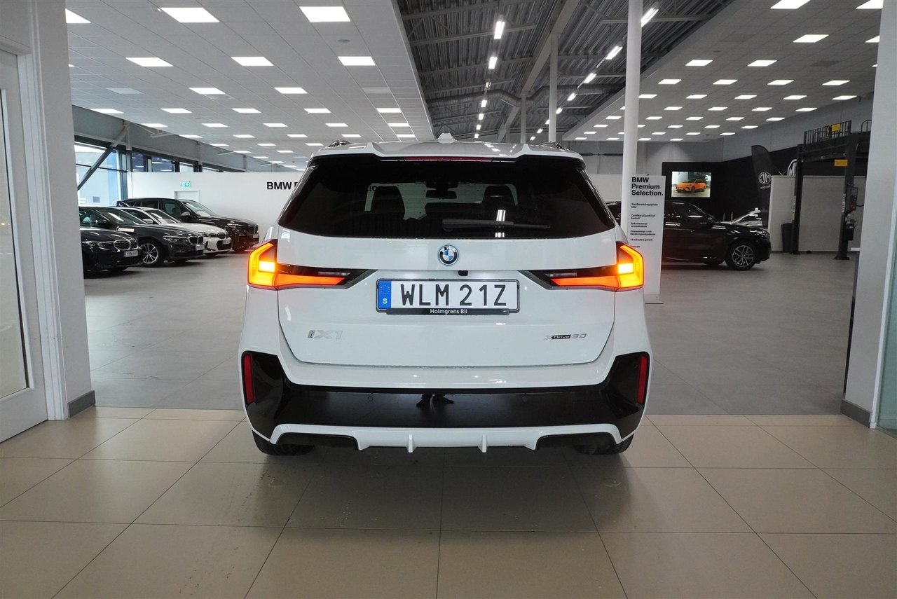 BMW iX1 xDrive30 M Sport Pro 2026, bild 4/10