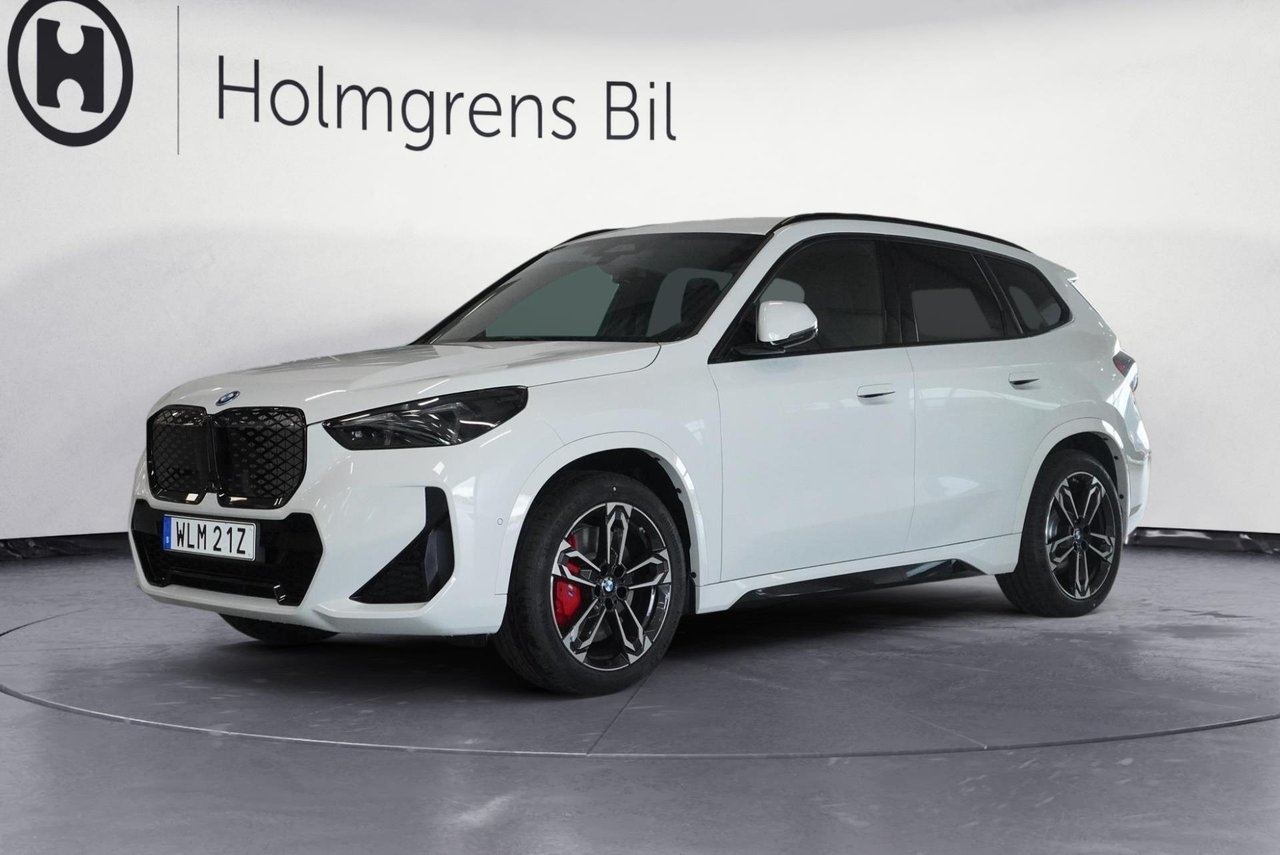 BMW iX1