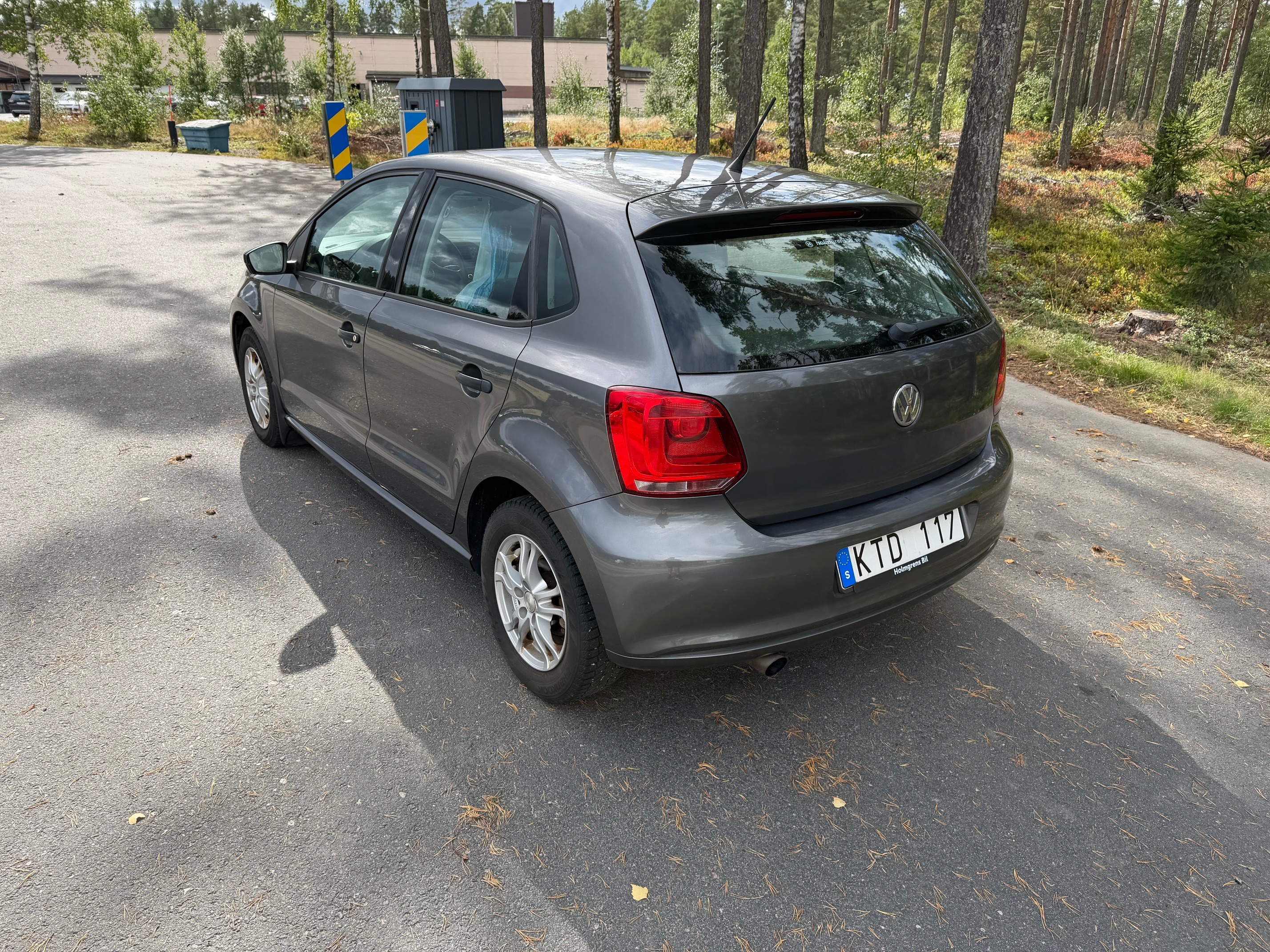 Volkswagen Polo 2011, kuva 3/7
