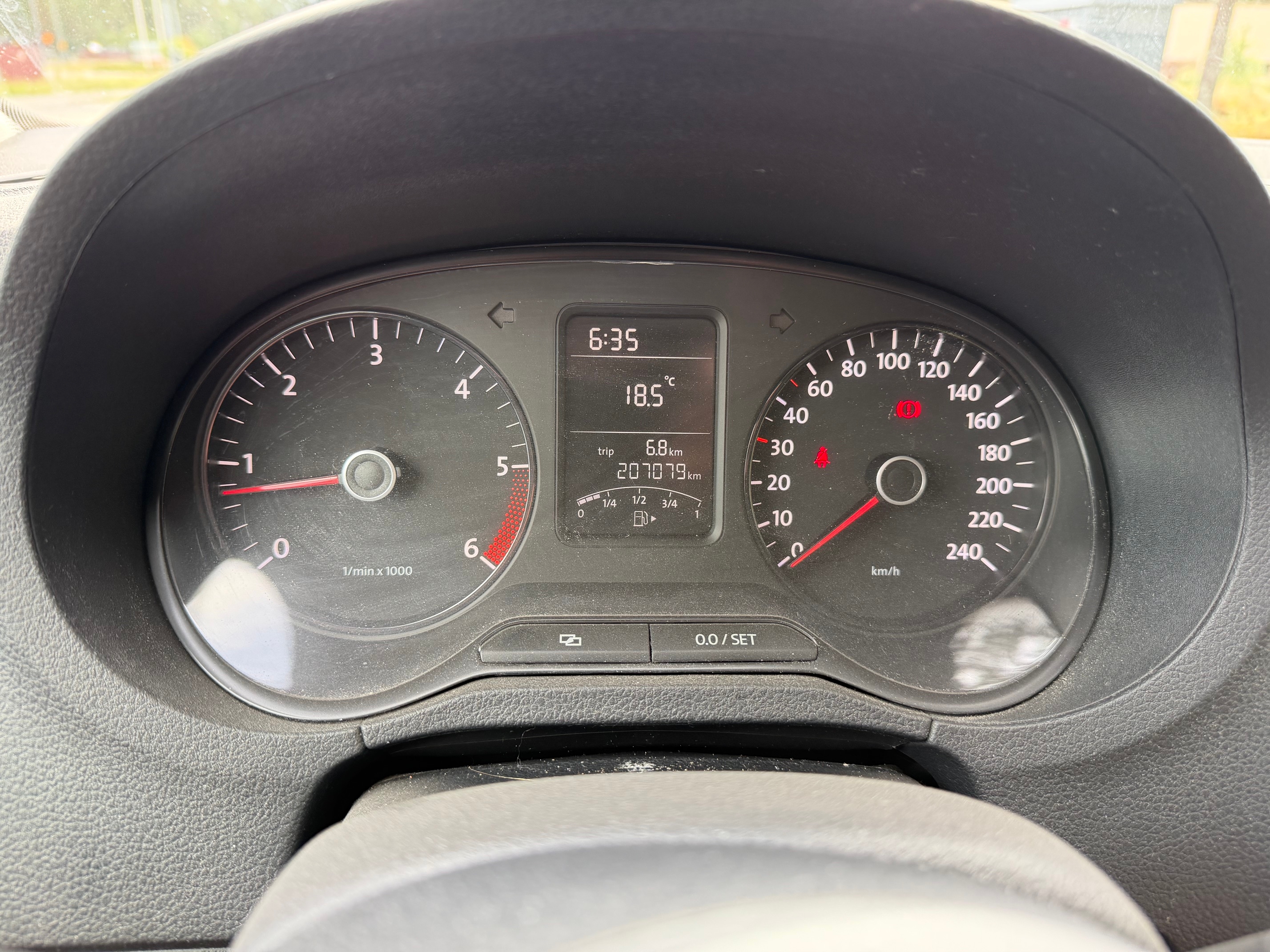 Volkswagen Polo 2011, kuva 4/7