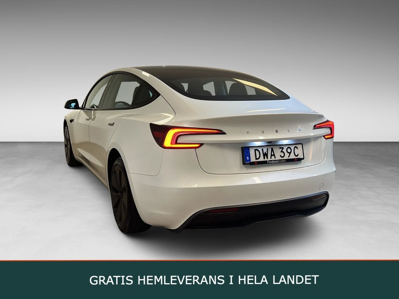 Tesla Model 3 Standard Range 2024, bild 4/23