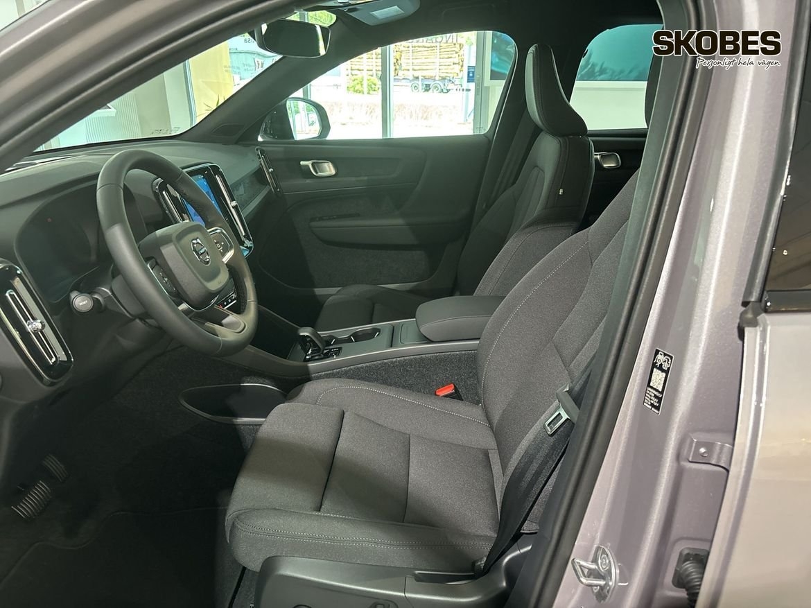 Volvo EX40 2026, photo 7/10
