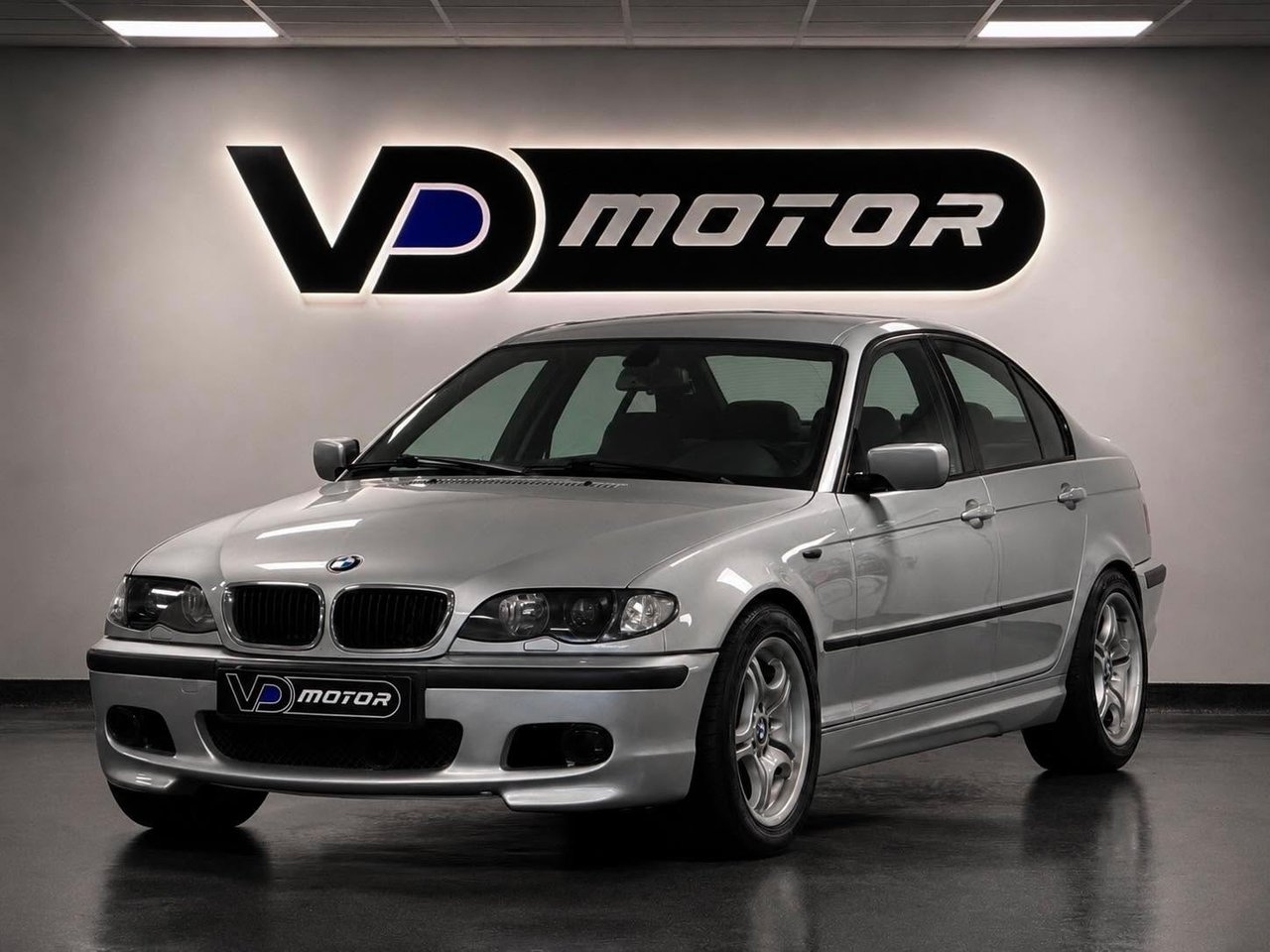 BMW 320