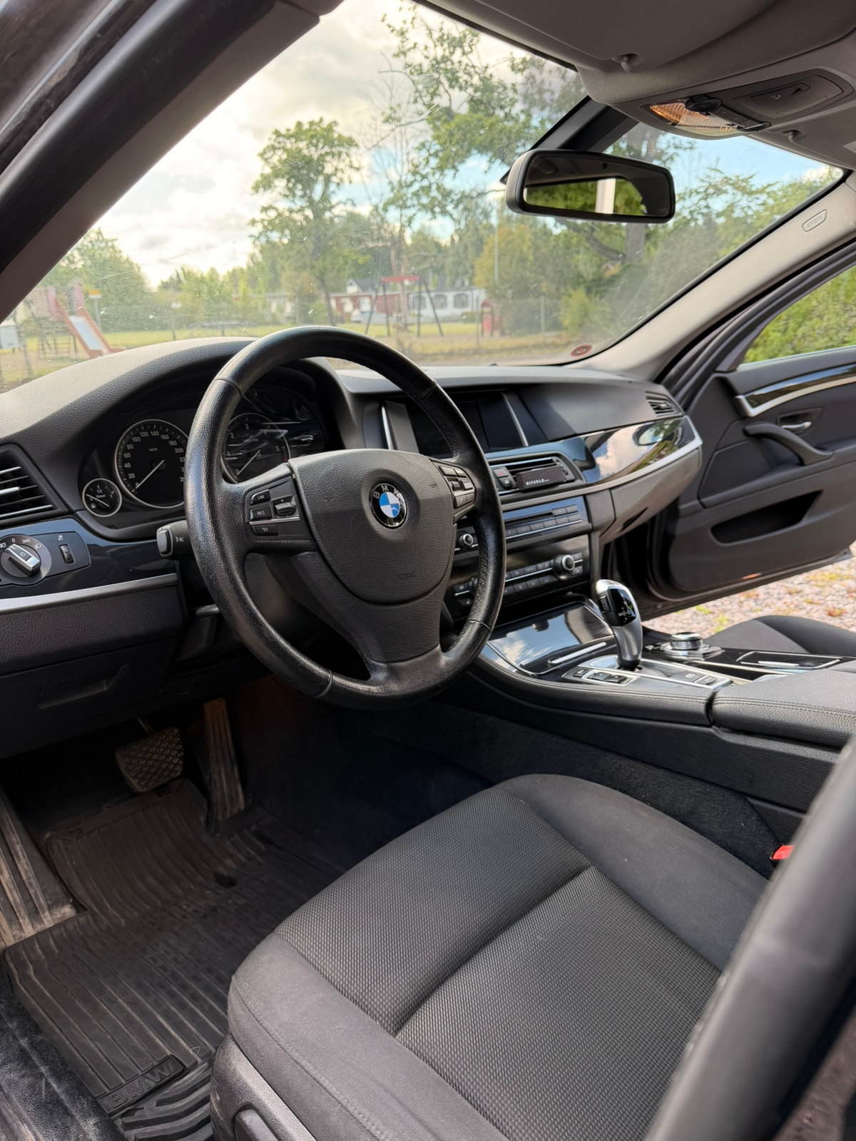 BMW 520 d Touring Steptronic 2016, bild 4/9
