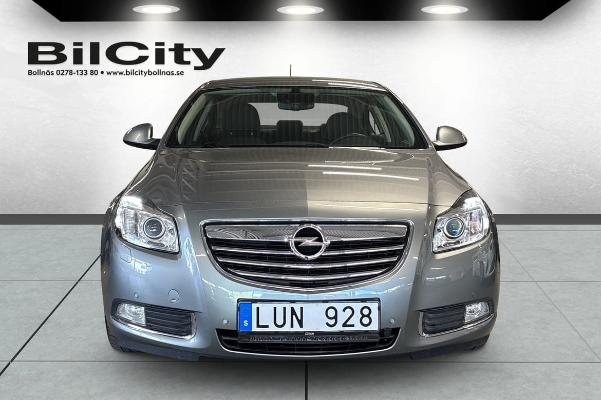 Opel Insignia 220 hk eco flex 2011, bild 3/7