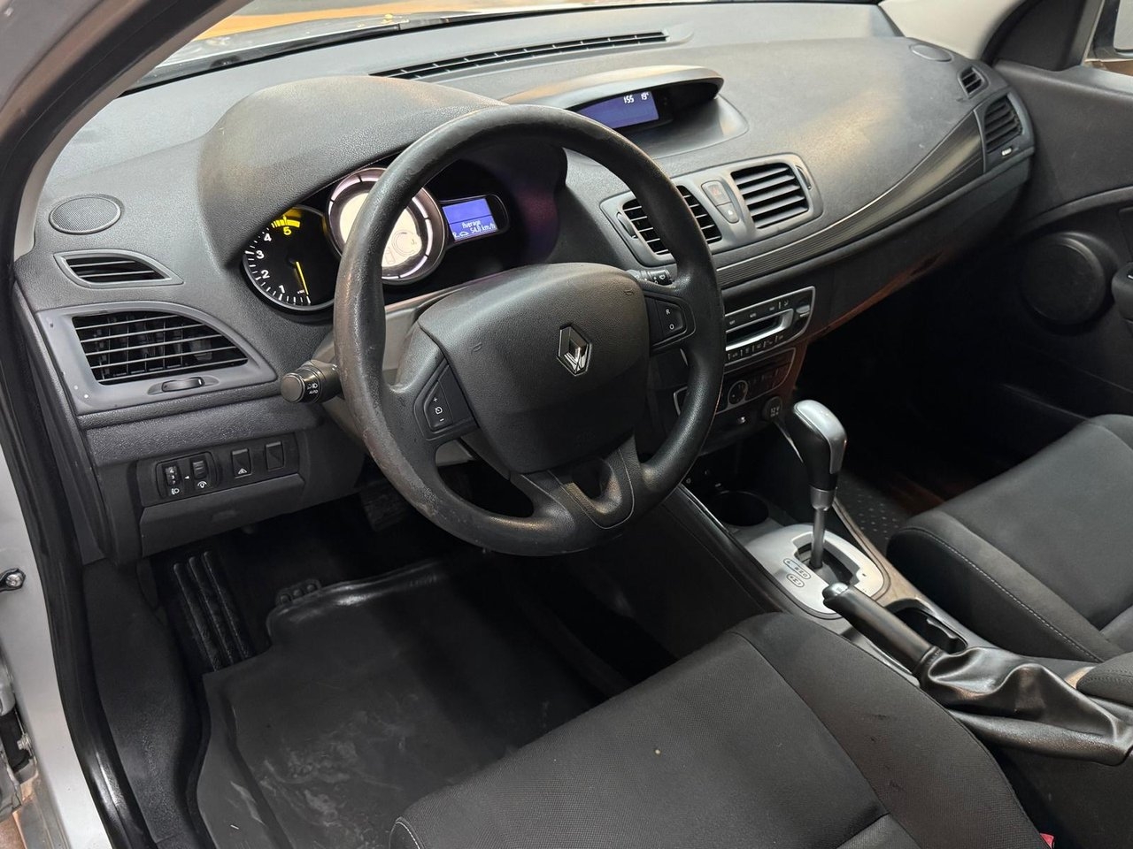 Renault Megane 2012, bild 7/10