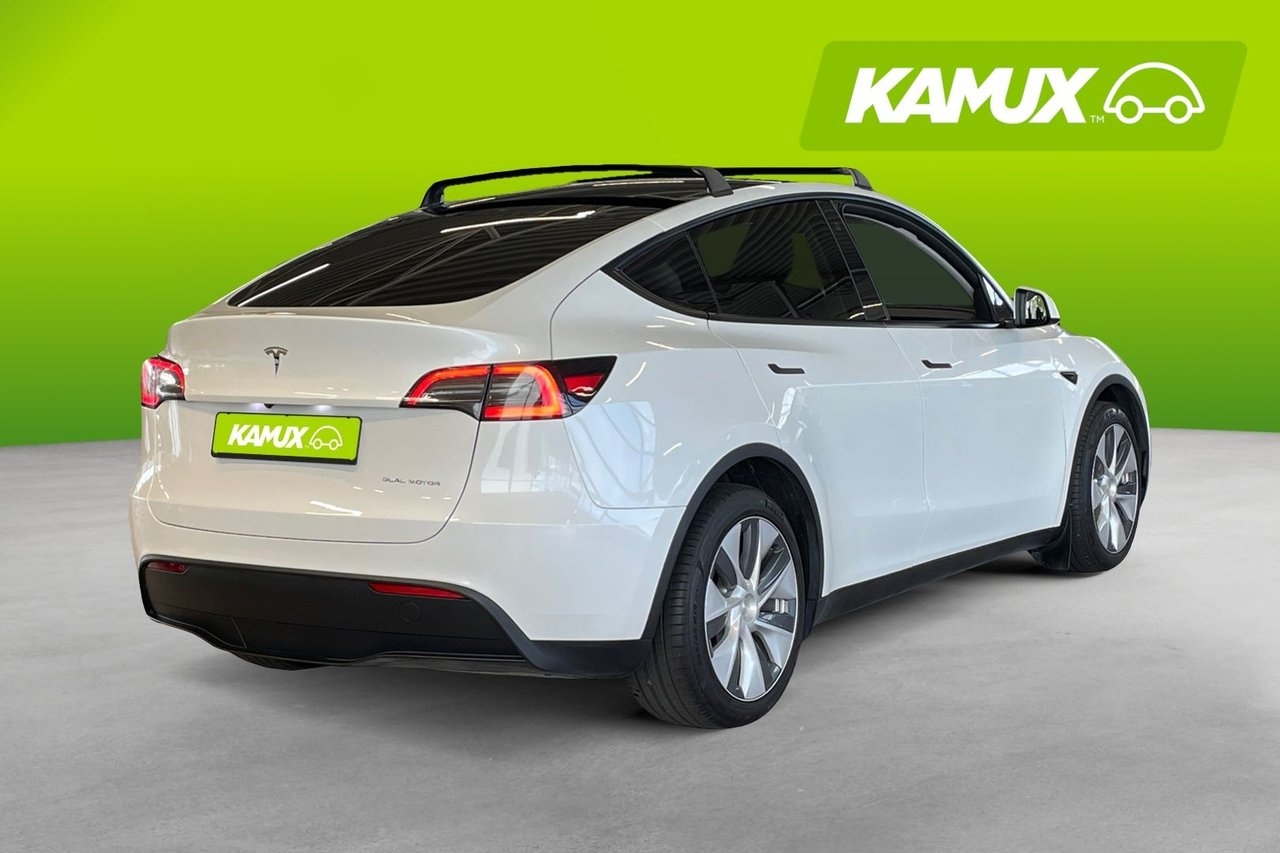 Tesla Model Y 2023, bild 4/18