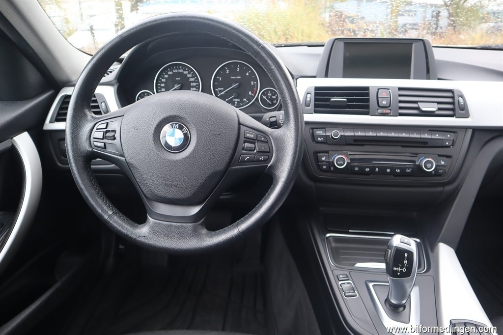 BMW 320 2013, bild 3/10