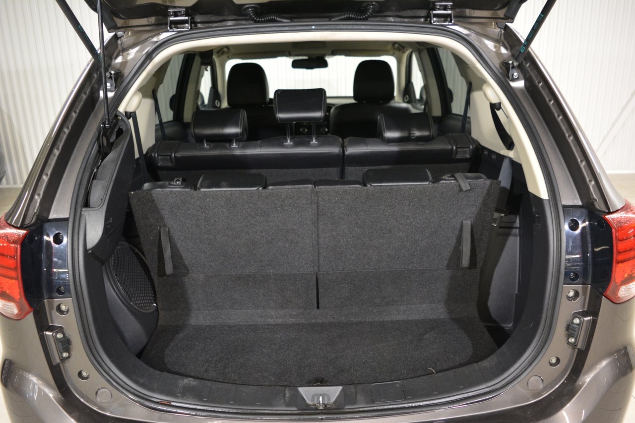 Mitsubishi Outlander 2016, bild 5/19
