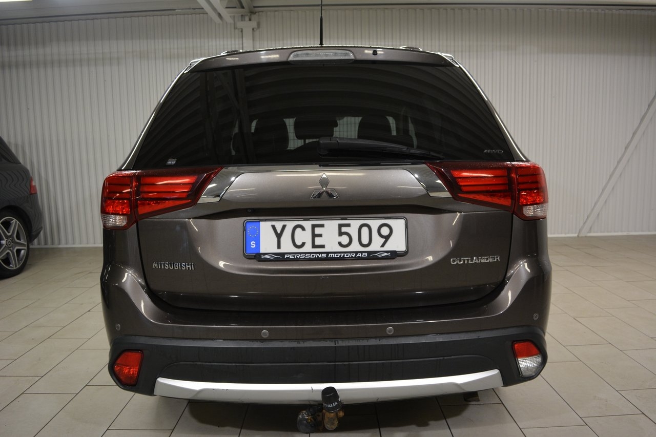 Mitsubishi Outlander 2016, bild 6/19