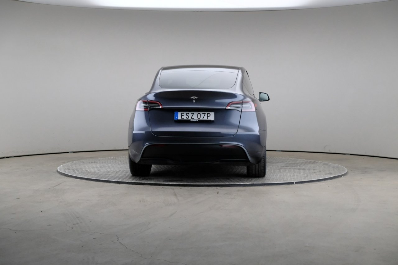 Tesla Model Y 2023, bild 2/3