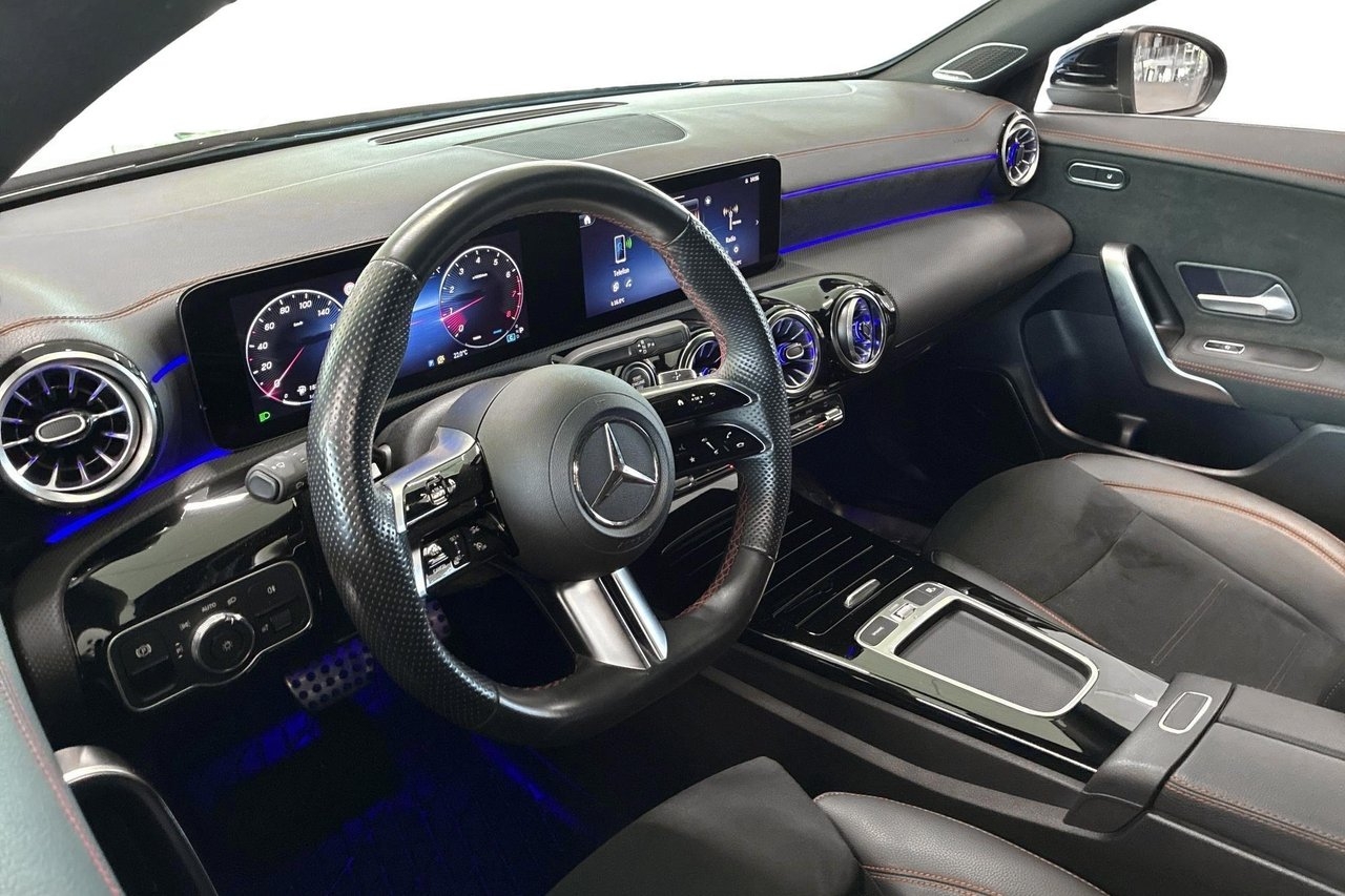 Mercedes-Benz CLA 200 Coupe AMG 2024, bild 6/21