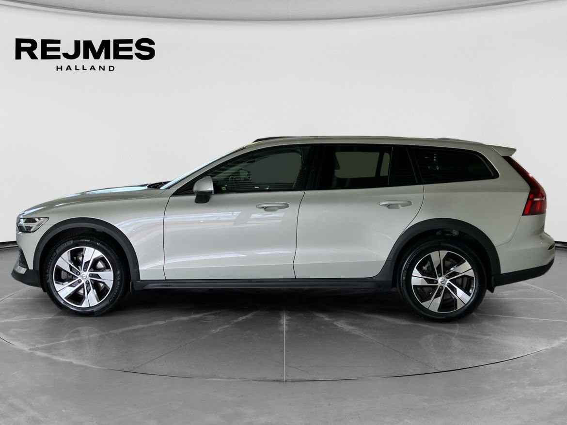 Volvo V60 Cross Country 2022, bild 3/10
