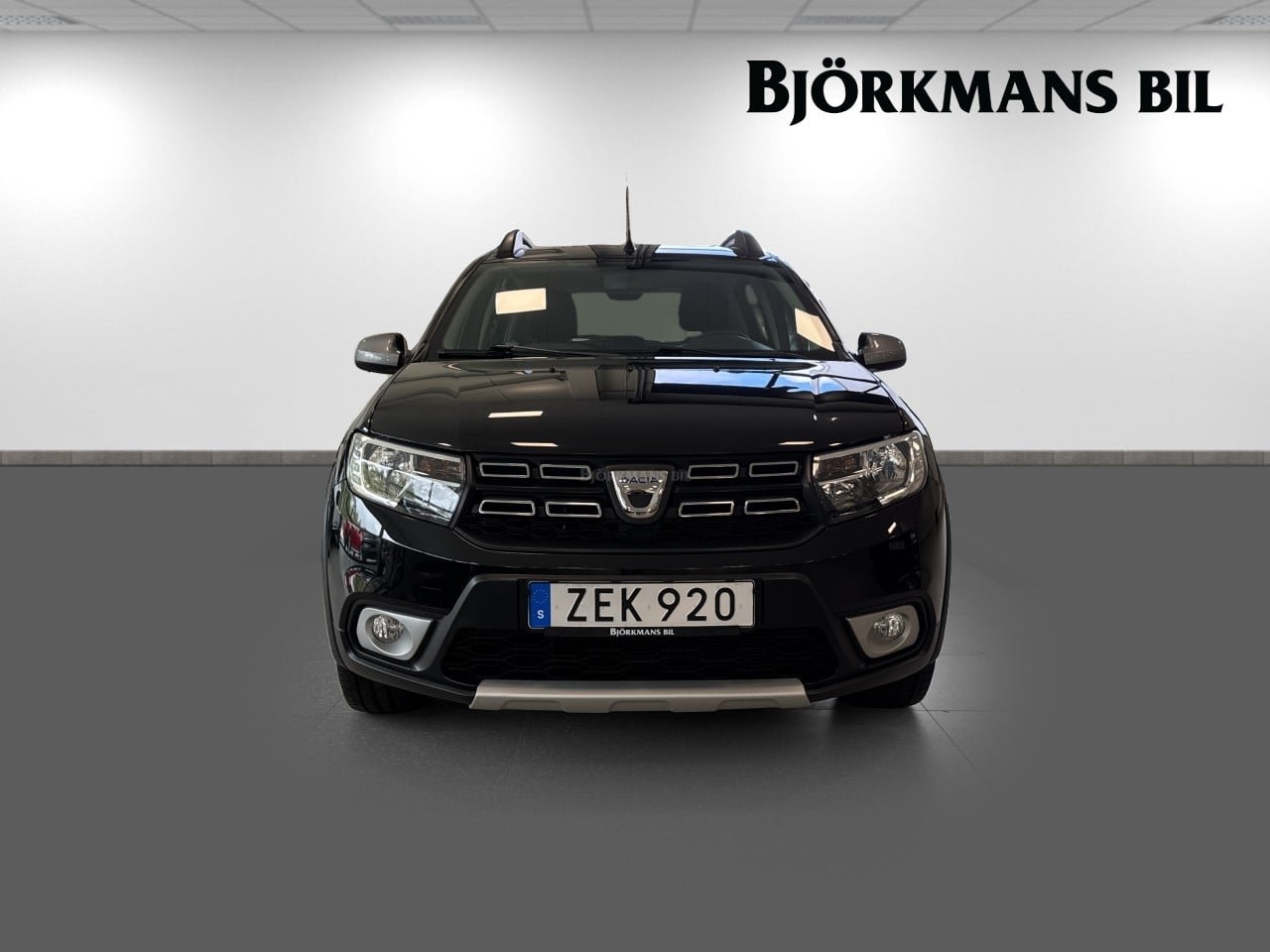 Dacia Sandero 0.9 TCE STEPWAY 2018, bild 2/15